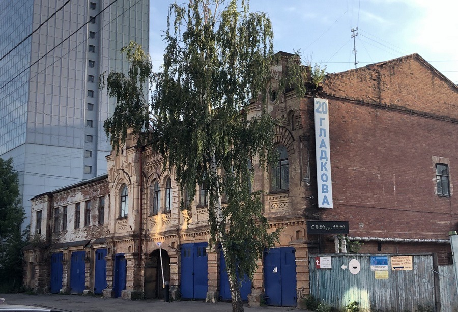 84787ef8-6687-4800-8f32-fb7d2a612f75.jpg