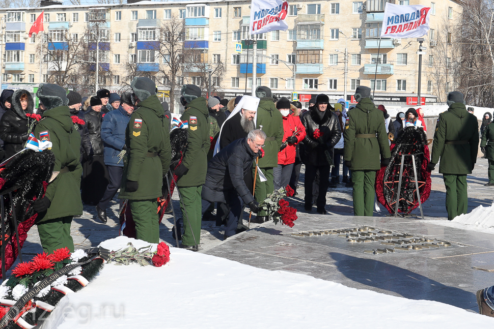 
		
		В Пензе почтили память бойцов у Монумента воинской и трудовой Славы
		
	
