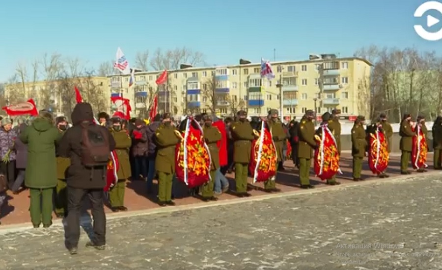 
		
		Пензенцы возложили цветы к мемориалу воинской и трудовой Славы
		
	