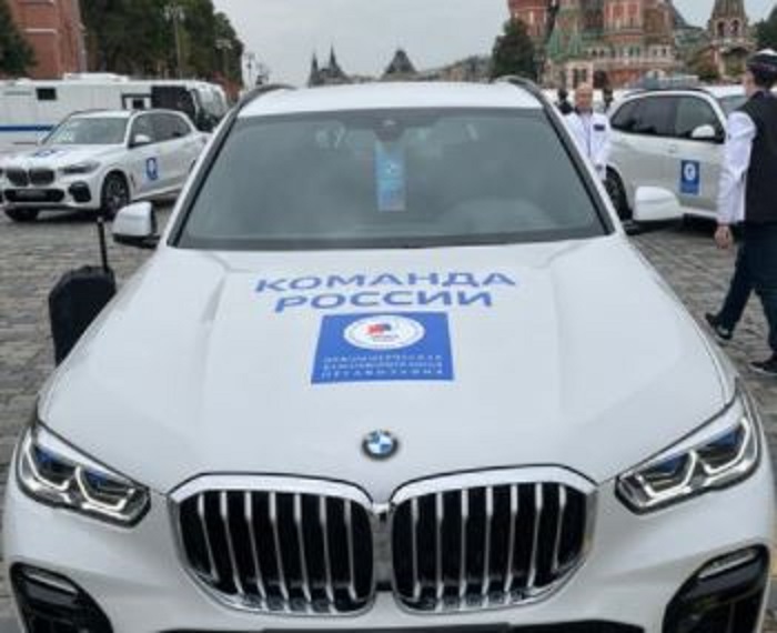 
		
		Российские олимпийцы получили ключи от автомобилей
		
	
