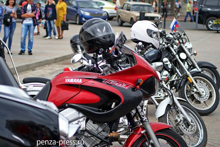 
		
		Пензенских мотоциклистов ждет проверка от ГИБДД
		
	