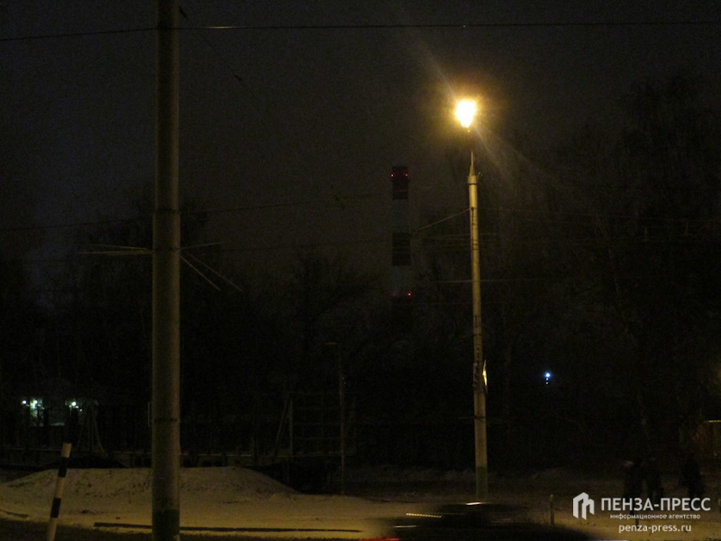 
		
		Жители Бессоновки жалуются на отсутствие освещения на 2 улицах
		
	