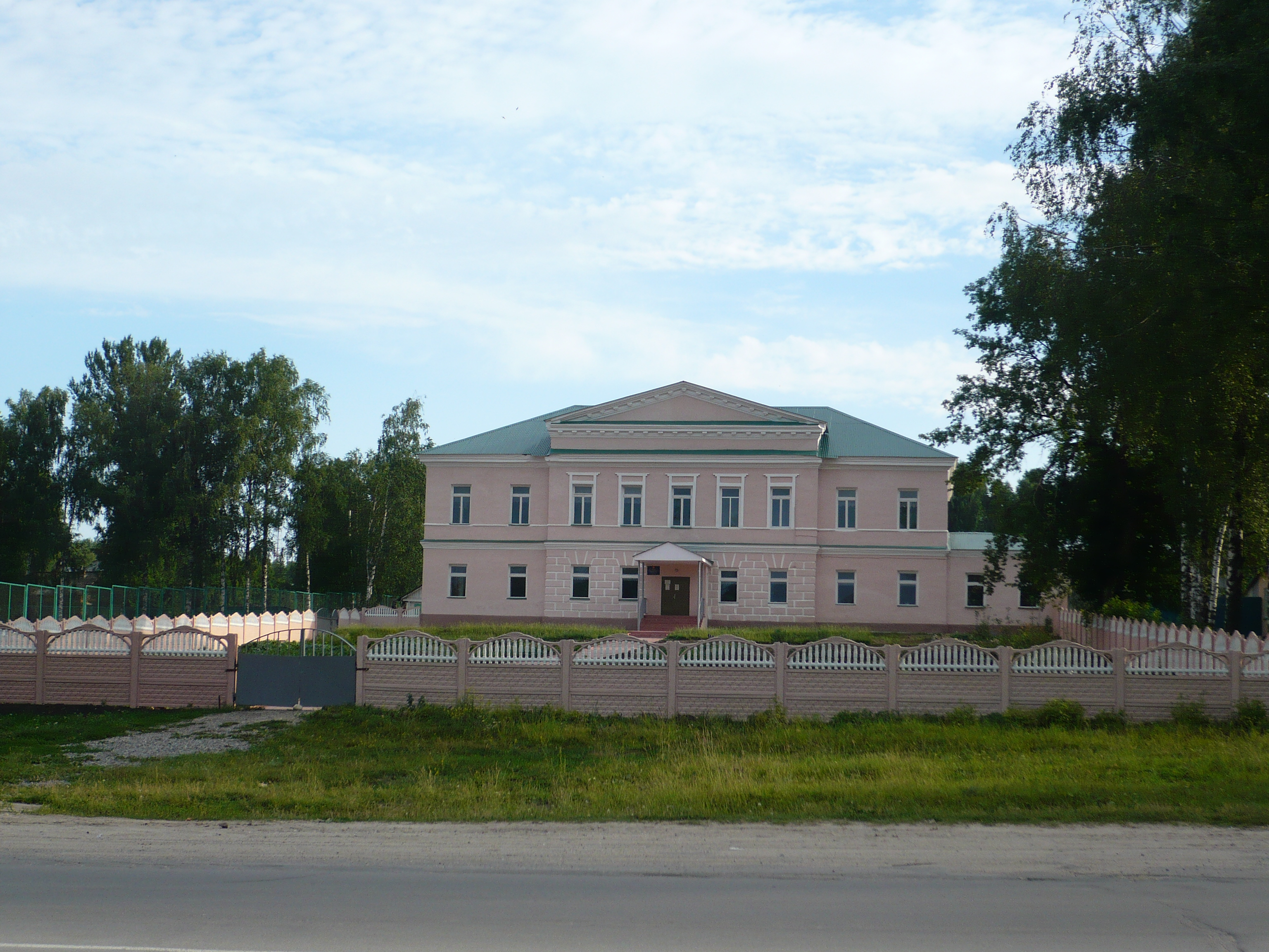 Городище пензенская область. Здание присутственных мест Городище Пензенской области. Пензенская область Городищенский район город Городище. Городище Городищенского района Пензенской области. Администрация Городище Пензенской области.