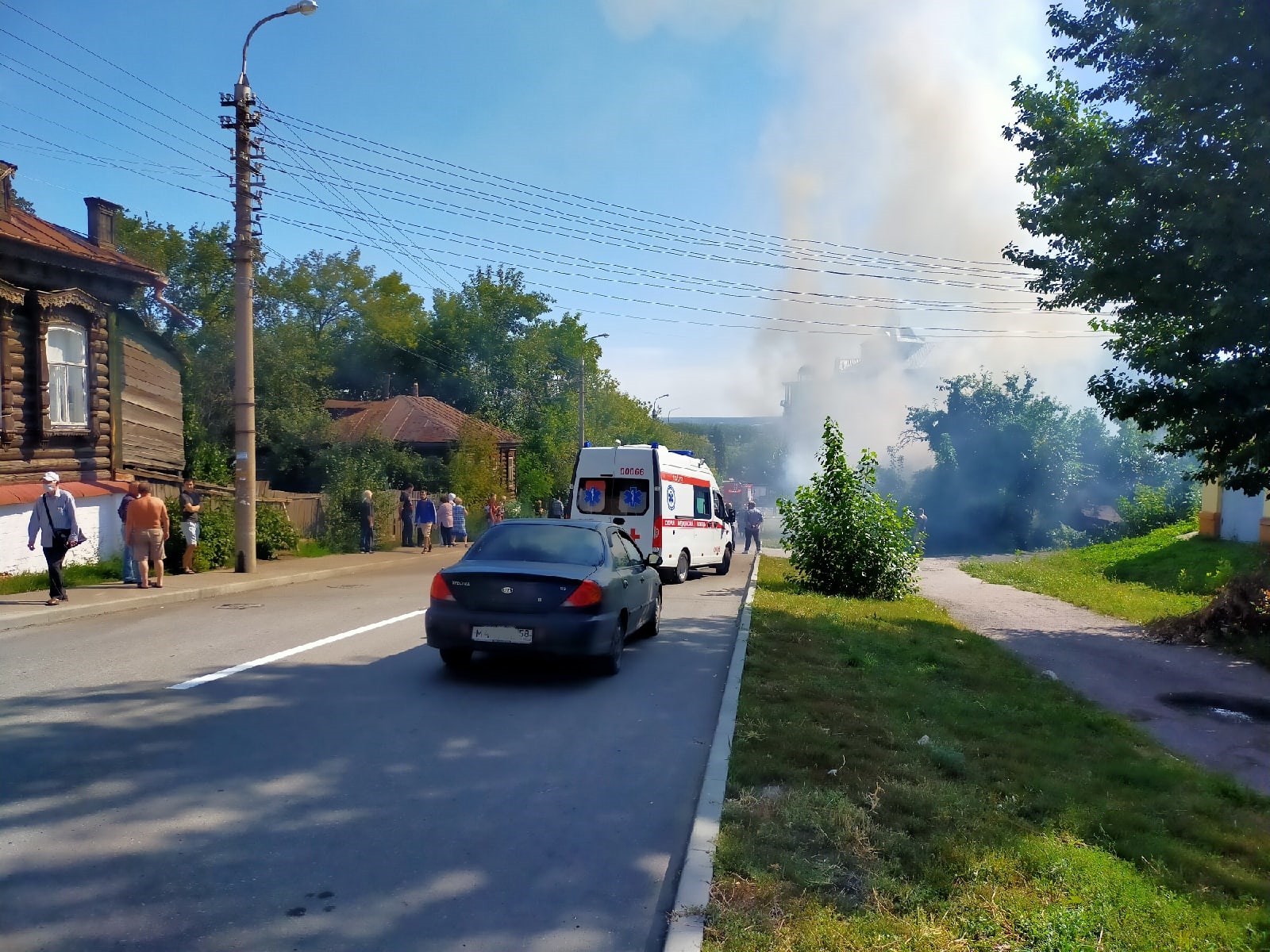 Появились снимки пожара на улице Чкалова, 14