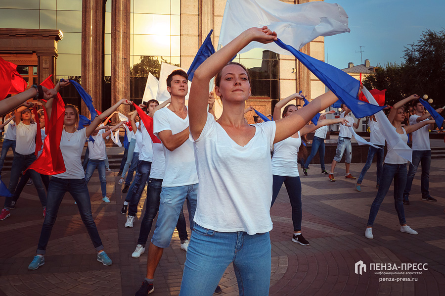 Пенза пресса новости. Пенза пресс. Пенза прессфото. Мероприятия на юбилейной площади в Пензе. Изменилось место проведения мероприятие.