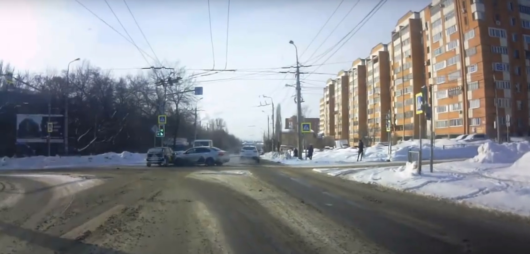 Пенза на 2 недели пенза. Богданова Свердлова Пенза перекресток. Псков пересечение улицы Свердлова и Калинина. Павильоны на пересечении Норильской и Калинина. Пенза улица Калинина 76 Вог.