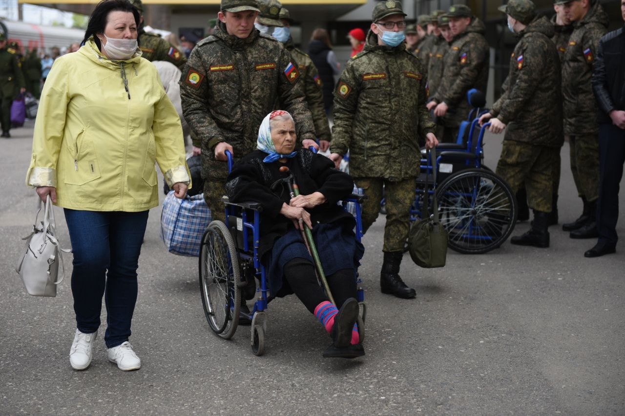 В Пензе встретили очередную группу эвакуированных с Донбасса | 05.05.2022 |  Пенза - БезФормата